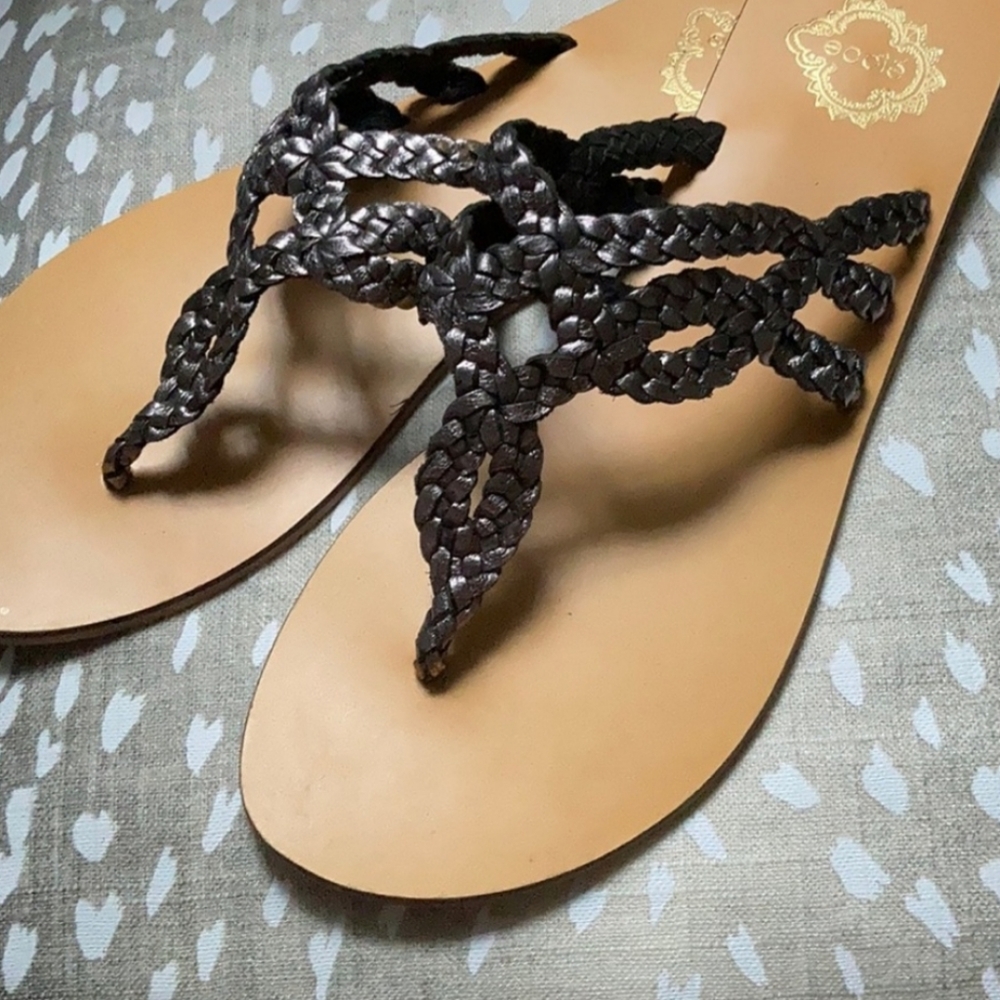 Urban Outfitters ecote Braided Leather Sandles
